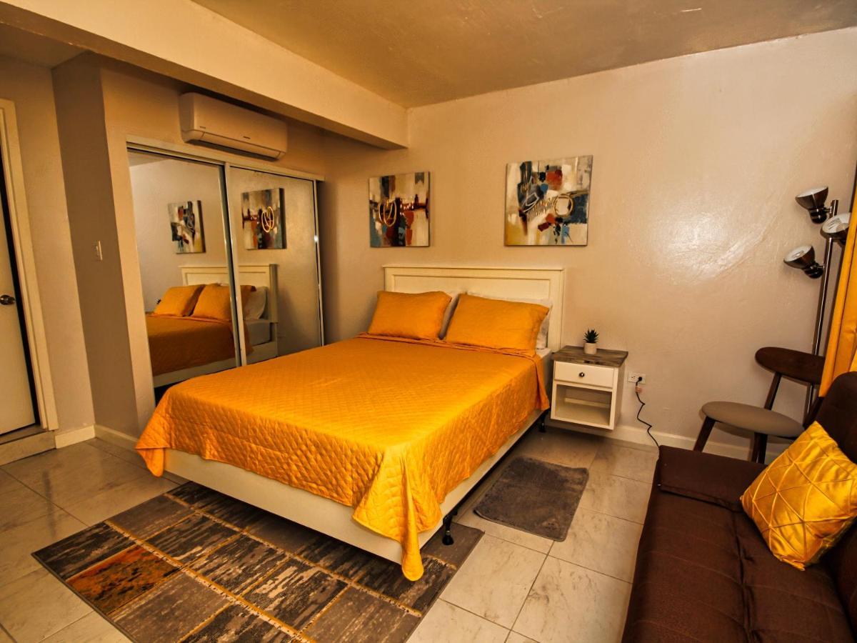 The Castle Apartment Филипсбург Екстериор снимка