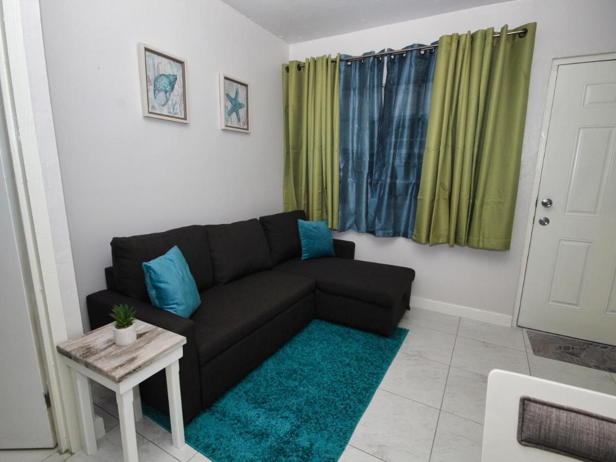 The Castle Apartment Филипсбург Екстериор снимка