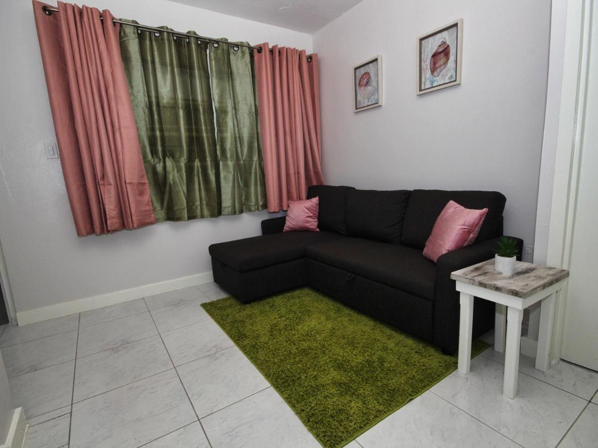 The Castle Apartment Филипсбург Екстериор снимка
