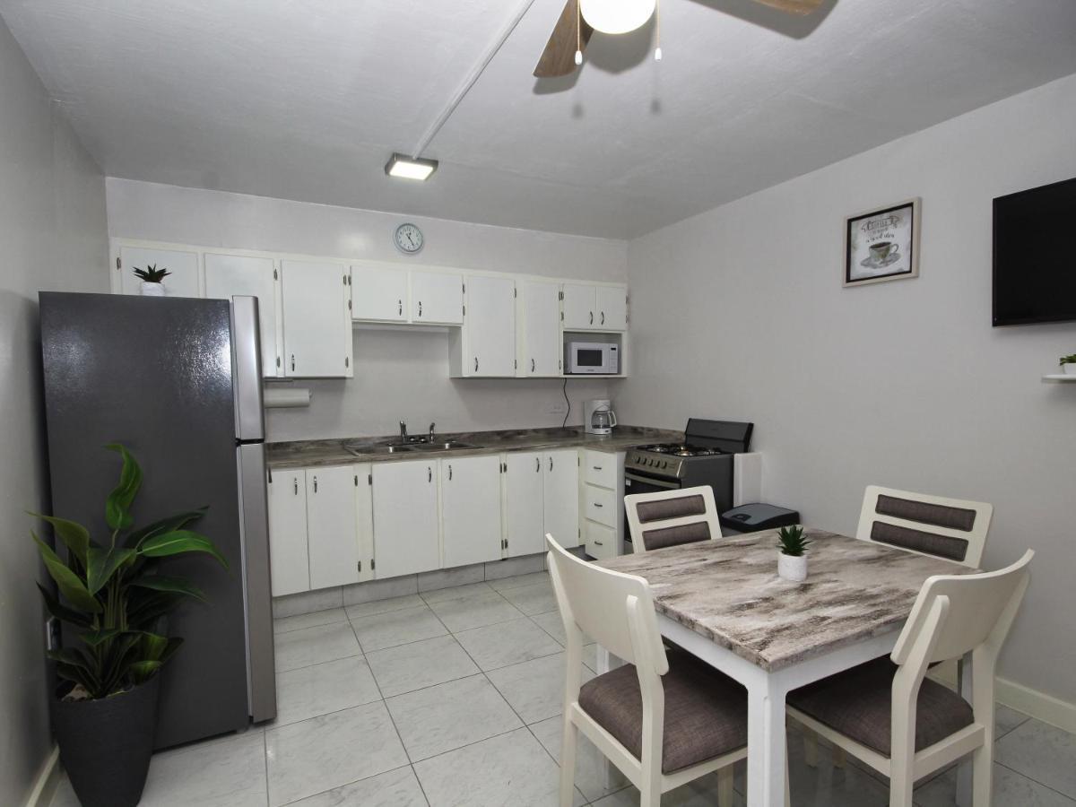 The Castle Apartment Филипсбург Екстериор снимка